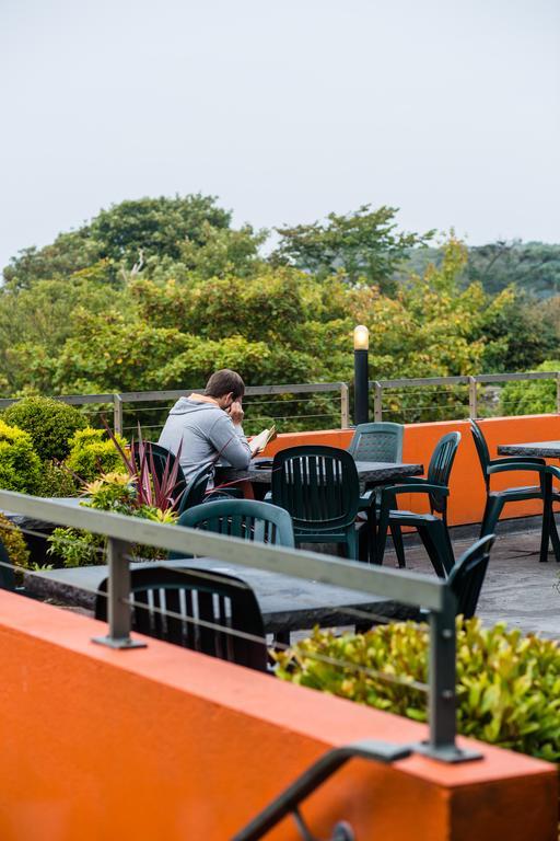 Byrnes Wine Dine Stay Ennistimon Ngoại thất bức ảnh