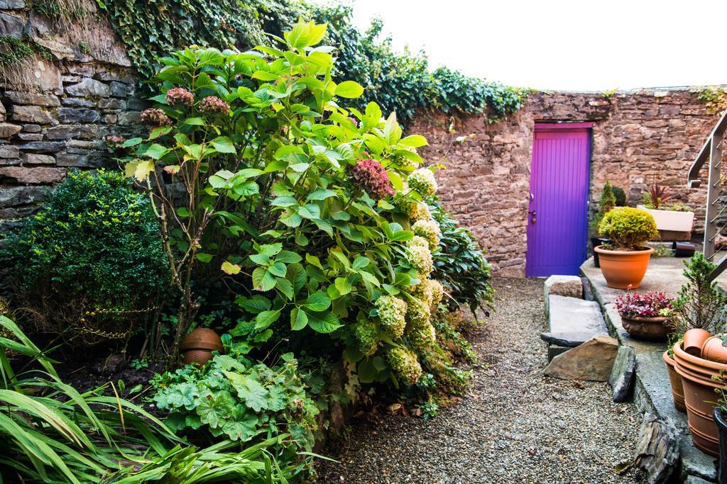 Byrnes Wine Dine Stay Ennistimon Ngoại thất bức ảnh